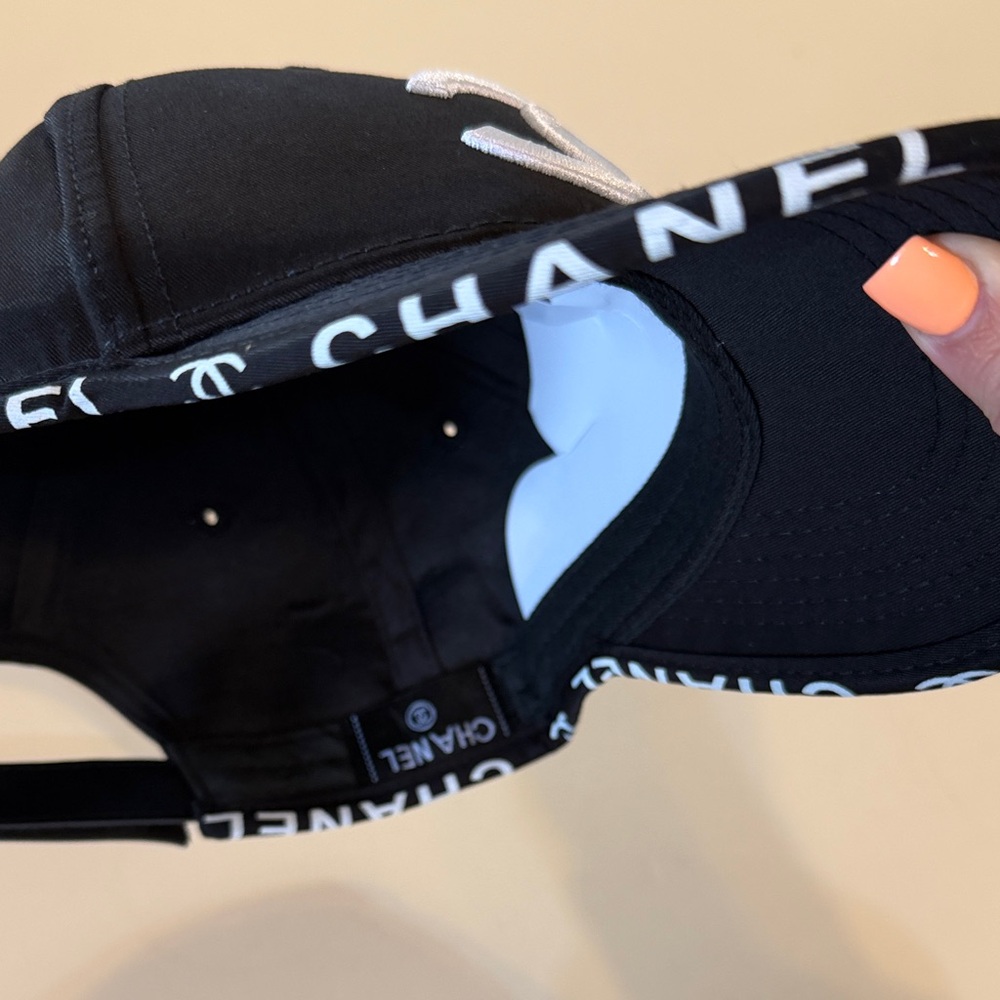 CHANEL Black Hat with White Emblem - Picture 5 of 6
